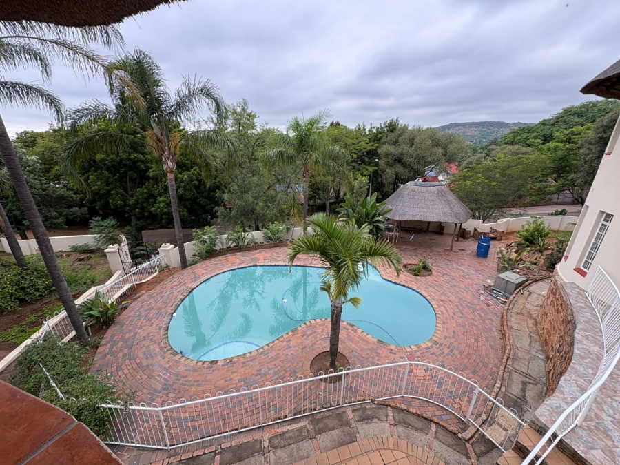 5 Bedroom Property for Sale in Protea Park North West